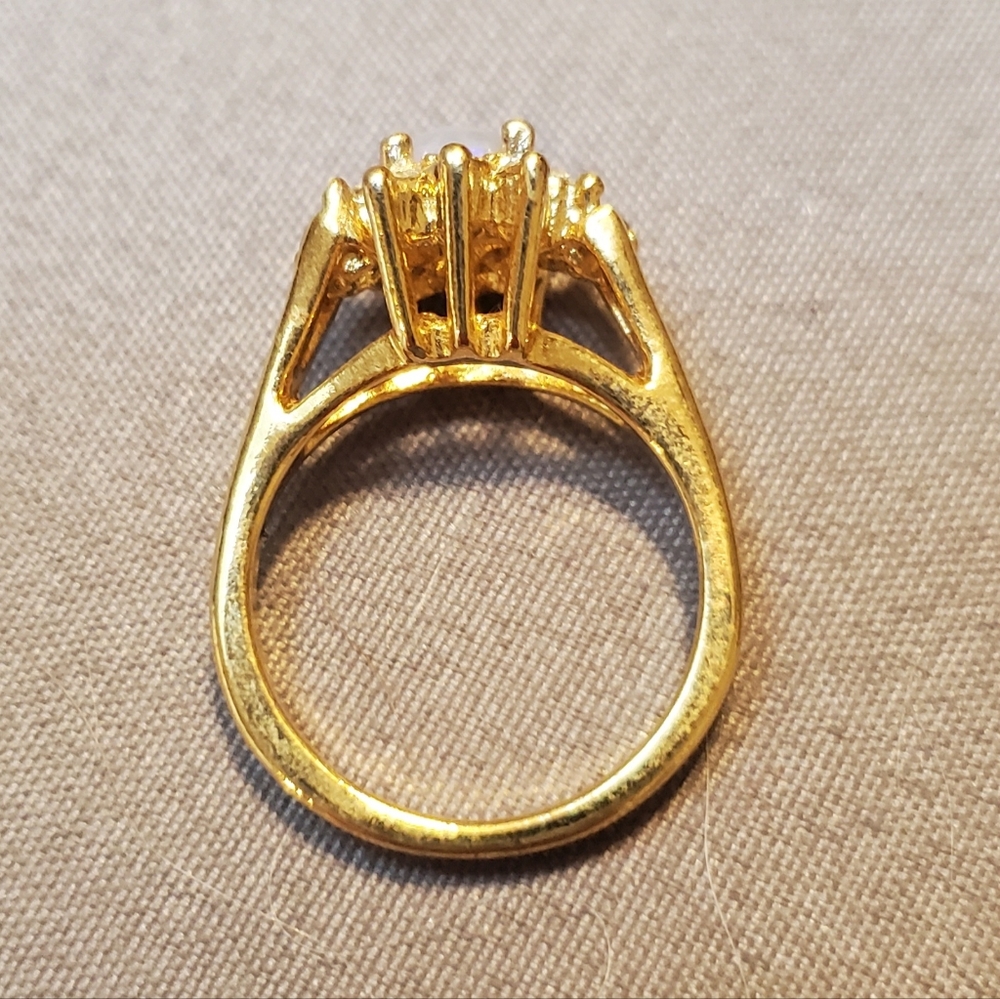Opal ring - Picture 2 of 3